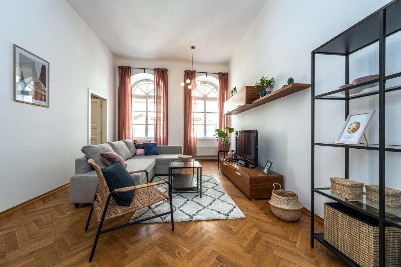 Charles Apartments In Old Town براغ المظهر الخارجي الصورة