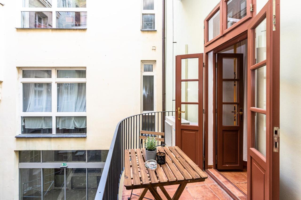 Charles Apartments In Old Town براغ المظهر الخارجي الصورة