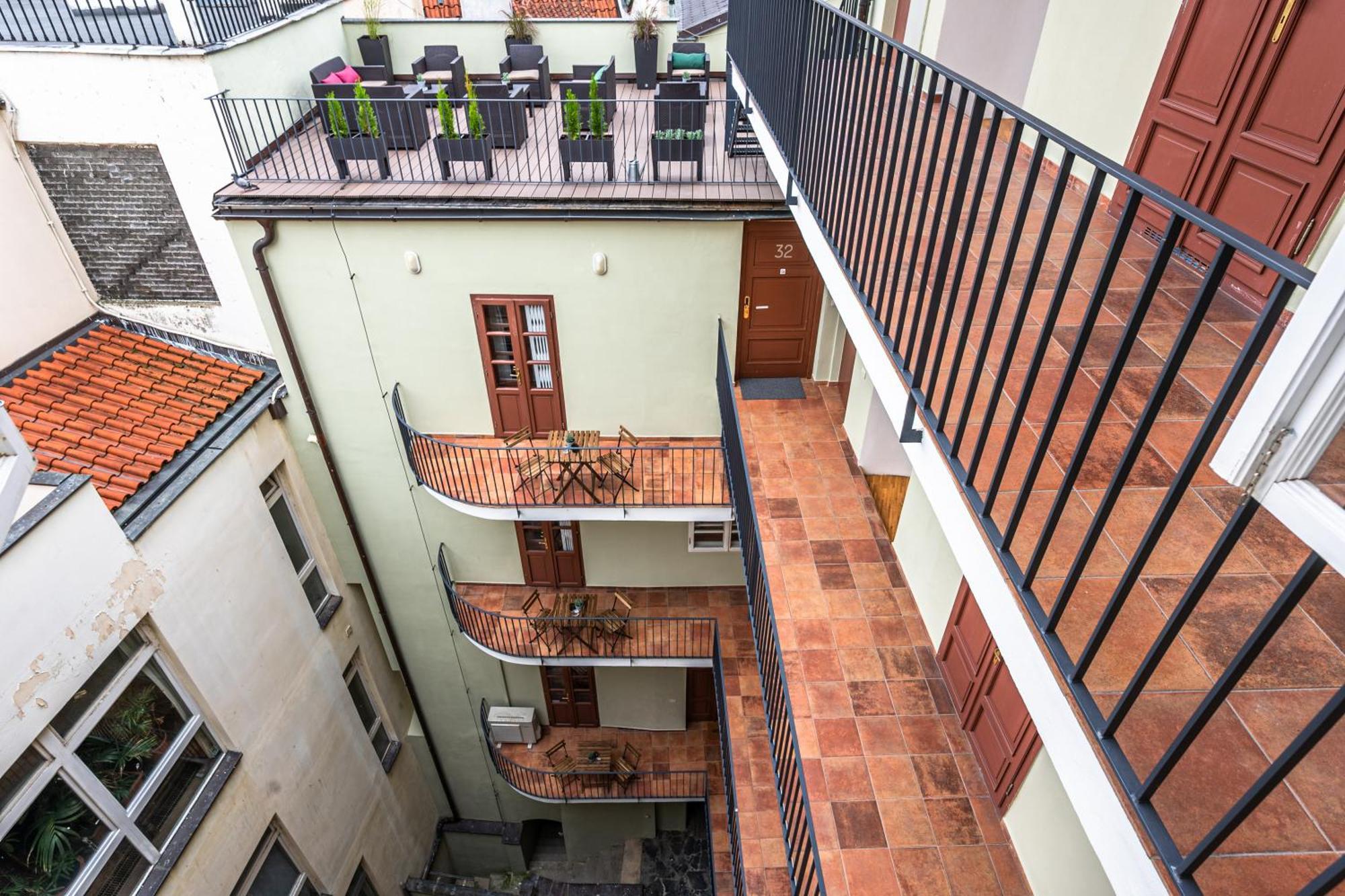 Charles Apartments In Old Town براغ المظهر الخارجي الصورة