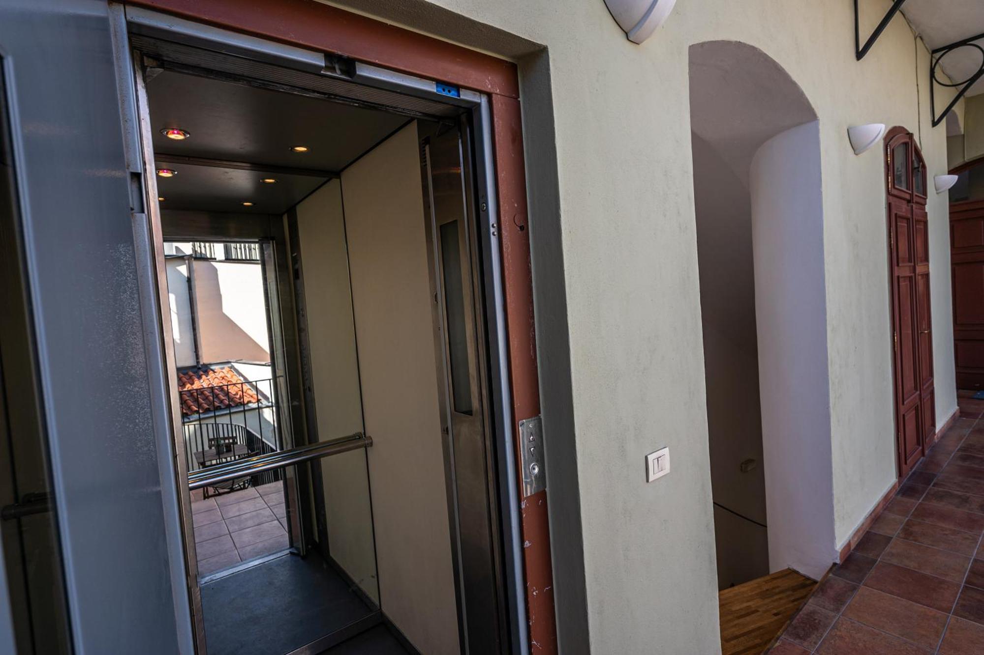 Charles Apartments In Old Town براغ المظهر الخارجي الصورة