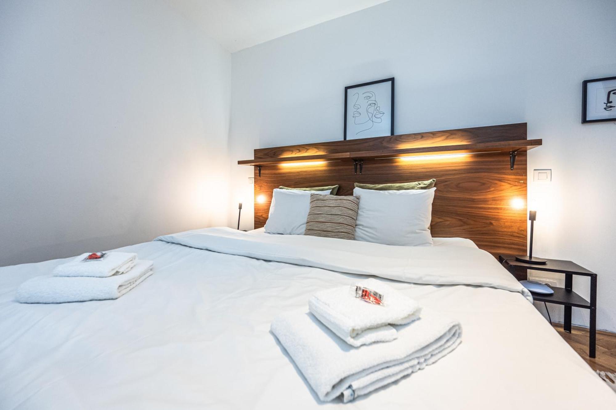 Charles Apartments In Old Town براغ المظهر الخارجي الصورة